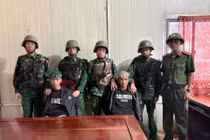 Bắt 2 đối tượng tàng trữ trái phép 400 viên ma túy ở Quảng Trị