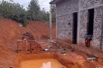 Bé gái 6 tuổi tử vong dưới hố nước ở Quảng Trị