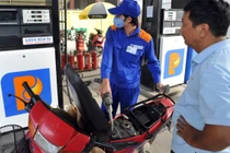 Giá xăng hôm nay 29/8: Đồng loạt tăng?