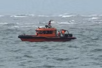 Sóng đánh chìm tàu cá, một ngư dân Quảng Trị mất tích