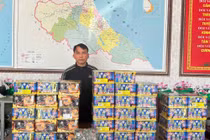 Bắt đối tượng mua bán trái phép hơn 70 kg pháo ở Hà Tĩnh