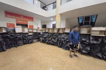 Phá đường dây thuốc lá lậu khủng, thu giữ gần 70.000 gói