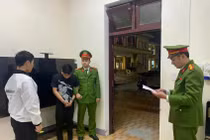 Nam thanh niên lấy trộm ô tô để chở bạn gái về nhà