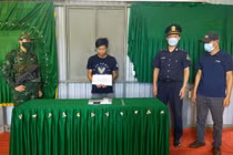 Bắt tài xế đưa gần 200 viên ma túy từ Lào về Việt Nam