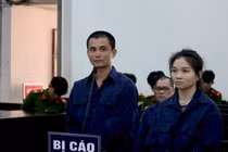 Đôi tình nhân dắt nhau vào tù vì ma tuý