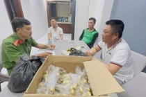 Bắt nhóm đối tượng “hô biến” đồ giả thành cổ vật để lừa đảo