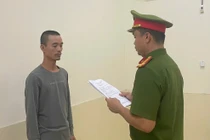 Bắt “nóng” đối tượng đột nhập cửa hàng Thế giới di động trộm hàng loạt Iphone