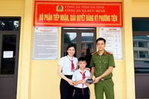 Nhặt được tài sản, học sinh ở Hà Tĩnh tìm người trả lại