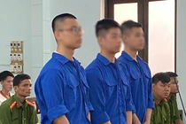 "Chơi" ma tuý trong quán bar, 3 anh em ruột dắt nhau vào tù