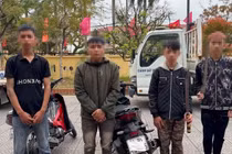 Triệu tập nhóm thiếu niên mang hung khí, lạng lách quay clip đăng TikTok