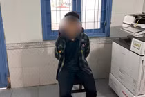 Bắt 'nóng' đối tượng đâm tài xế xe ôm, cướp tài sản ở An Giang