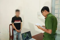 Dàn cảnh chặn cướp điện thoại của người yêu cũ để xoá dữ liệu nhạy cảm