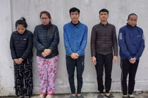 Bóc gỡ đường dây buôn bán thuốc lá giả sản xuất từ Campuchia