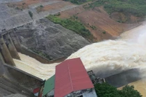 Hà Tĩnh mưa xối xả, thuỷ điện Hố Hô xả lũ trên 1.100m³/s