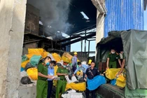 An Giang tiêu hủy hơn 256.000 bao thuốc lá nhập lậu