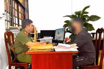 Nam thanh niên sử dụng Facebook "giả" lừa đảo hàng trăm bị hại