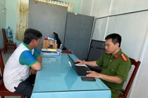 Đột kích, bắt quả tang 12 đối tượng đánh bạc ở Khánh Hoà