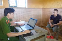 Thuê xe ô tô mang đi cầm cố để lấy tiền đánh bạc