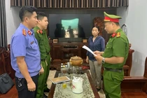 Khởi tố đối tượng thuê 2 xe ô tô rồi mang đi cầm cố