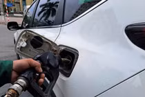 Giá xăng hôm nay 21/8: Tăng nhẹ?