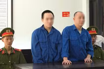 Đôi bạn dắt nhau vào tù vì mua bán ma tuý