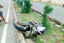 Hai xe máy tông nhau, 2 người thương vong ở Khánh Hoà