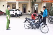 Bắt khẩn cấp 2 đối tượng trộm xe máy ở Nghệ An