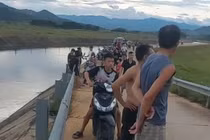 Lao ra cứu em, hai anh em ruột đuối nước thương tâm