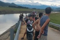 Lao ra cứu em, hai anh em ruột đuối nước thương tâm
