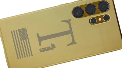 Chiếc "điện thoại ma" Trump Mobile hết mượn hình lại tới đạo nhái