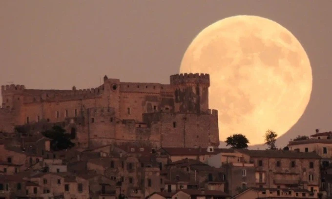 Vì sao người bản địa Mỹ gọi trăng tròn tháng 11 là Hải ly?