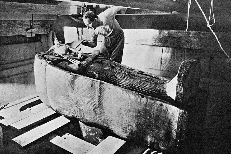 View - Bậc thang bí ẩn lộ ra dưới cát, mở đường tới lăng mộ pharaoh | Báo Tri thức và Cuộc sống - TIN TỨC PHỔ BIẾN KIẾN THỨC 24H