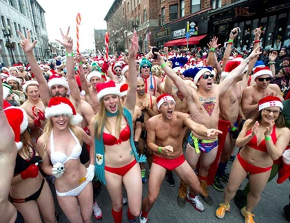 Những cách ăn mừng giáng sinh quái đản nhất thế giới