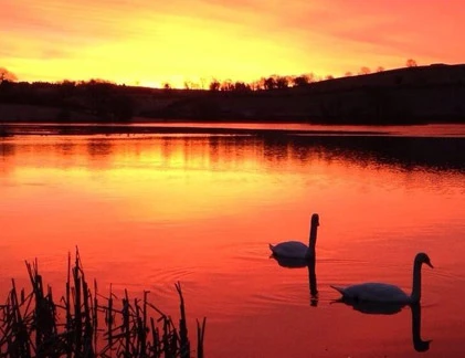 Ngắm bình minh mùa đông đẹp ngỡ ngàng