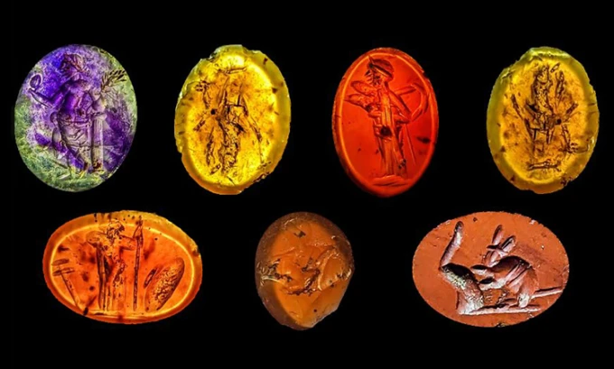 Kỳ lạ kho đá quý 2.000 tuổi “tắc nghẽn” cống nhà tắm thời La Mã