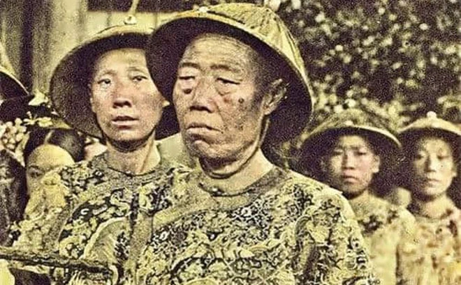 Mở mộ hoạn quan “quái thai” nhất Trung Quốc, ngã quỵ khi thấy cảnh này 