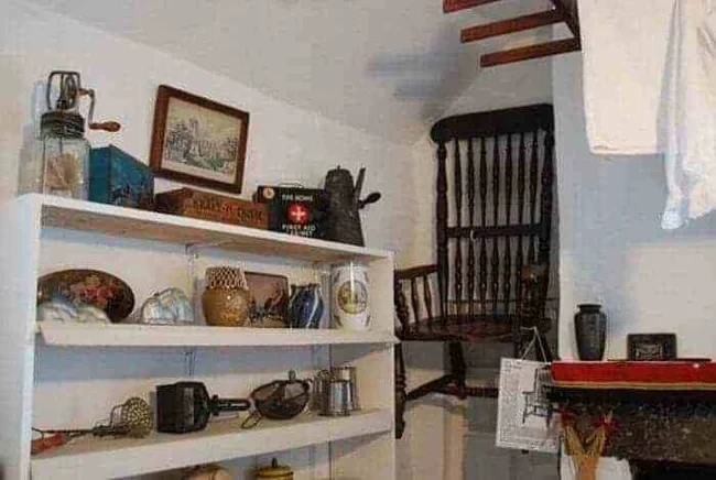 Rợn người những hiện tượng bí ẩn đáng sợ quanh đồ vật bị nguyền rủa