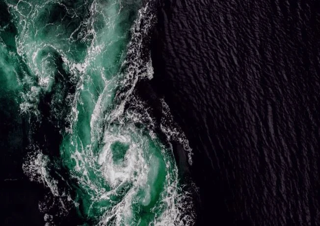 Hãi hùng loạt hiện tượng "quỷ quái" nhất xảy ra dưới đáy đại dương