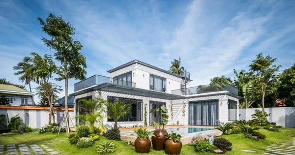 Không gian xanh mát trong ngôi nhà rộng 228m2