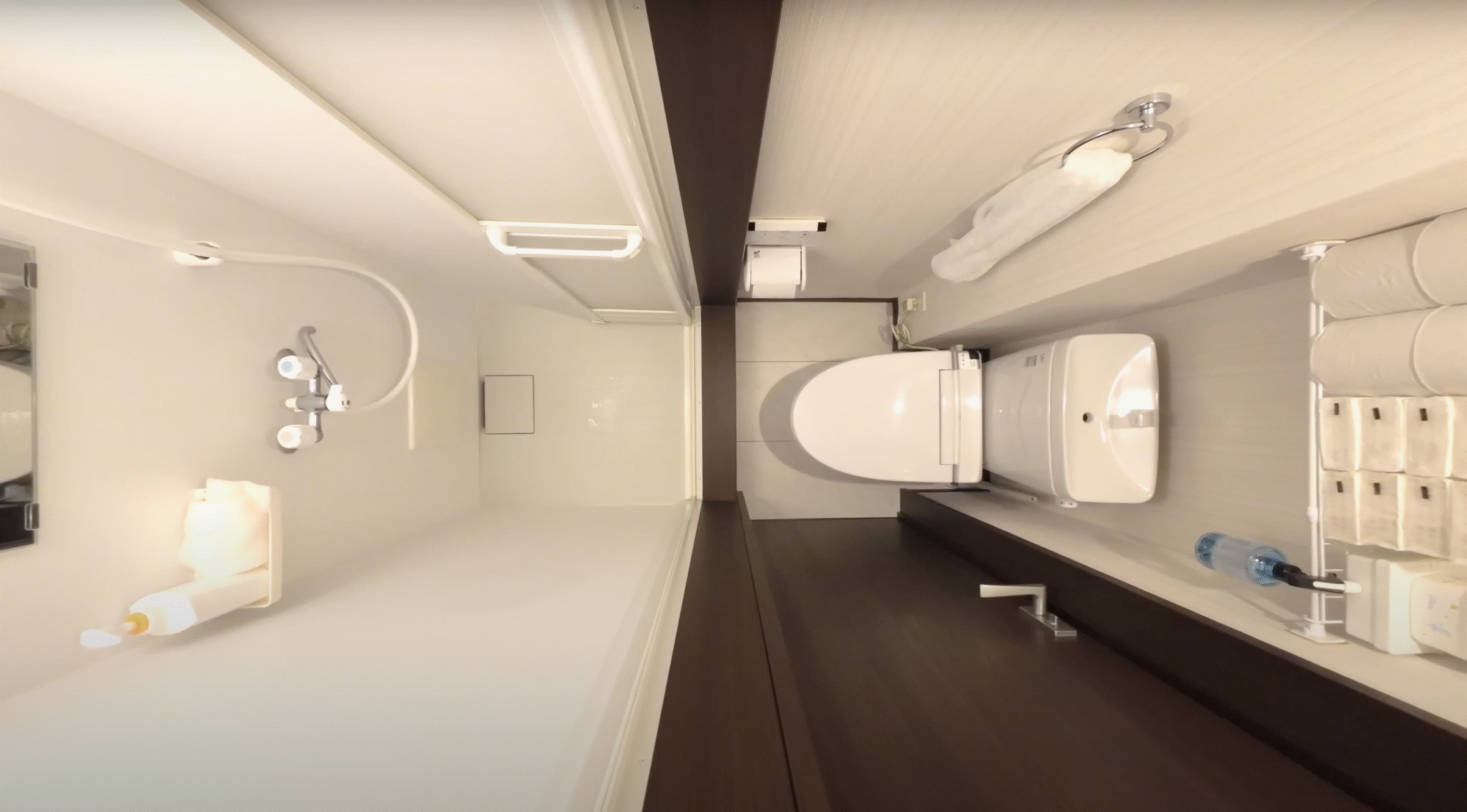 Chang trai song trong can nha sieu nho 7m2 khong co tu lanh va bep-Hinh-2