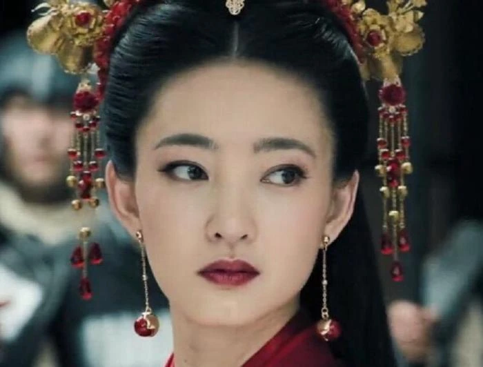 Mỹ nhân một đời chồng vẫn được hoàng đế sủng ái, tôn làm hoàng hậu