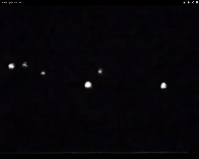 Bí ẩn đốm sáng ma quái ám ảnh nhân loại suốt bao năm