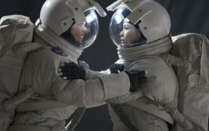 Nếu phi hành gia mang thai ngoài vũ trụ, chuyện gì sẽ xảy ra? 