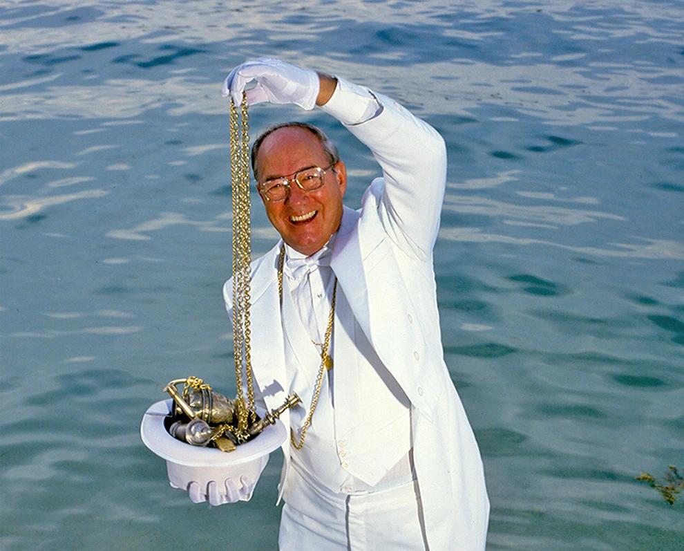 Đi lặn biển, bất ngờ phát hiện kho vàng khủng trong xác tàu đắm