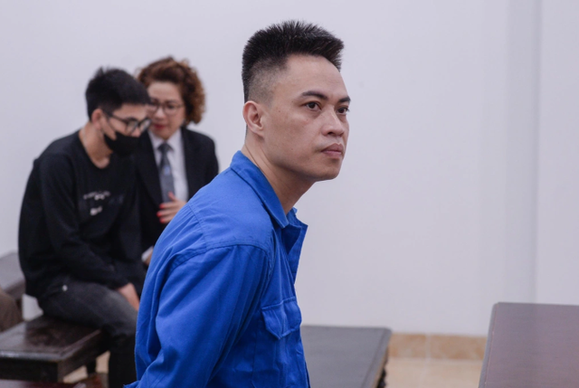 Tài xế Tống Anh Tuấn tại phiên toà. capture-5633.png