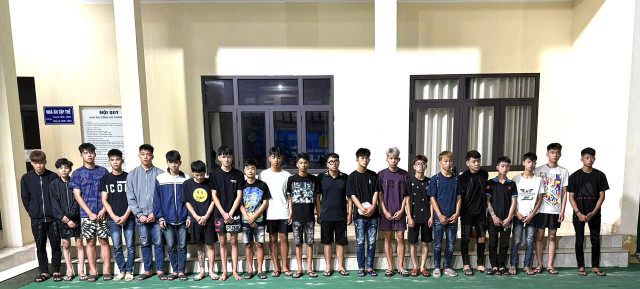 Các đối tượng tại cơ quan Công an. 5-9491.jpg