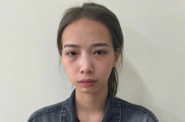 Đối tượng Hà Thị Lai Hạ tại cơ quan Công an. capture.png