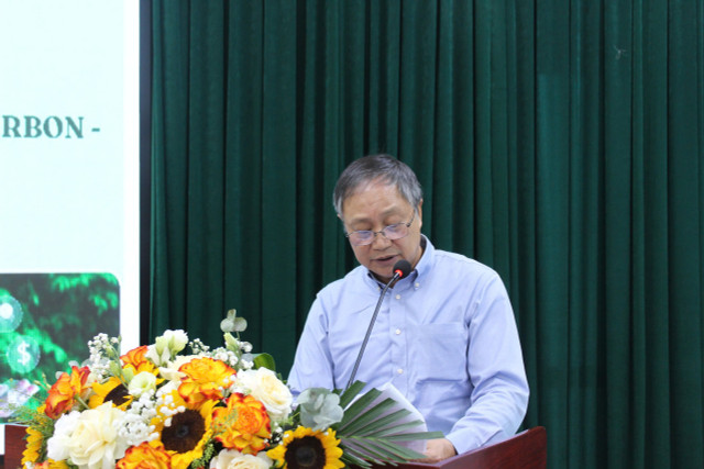 PGS.TS Hoàng Văn Phụ, Chủ tịch Hội đồng khoa học Viện Kinh tế và Phát triển phát biểu tại Hội thảo. 7c6940c3-ea0f-4c3a-b6be-1866557faac8.jpg