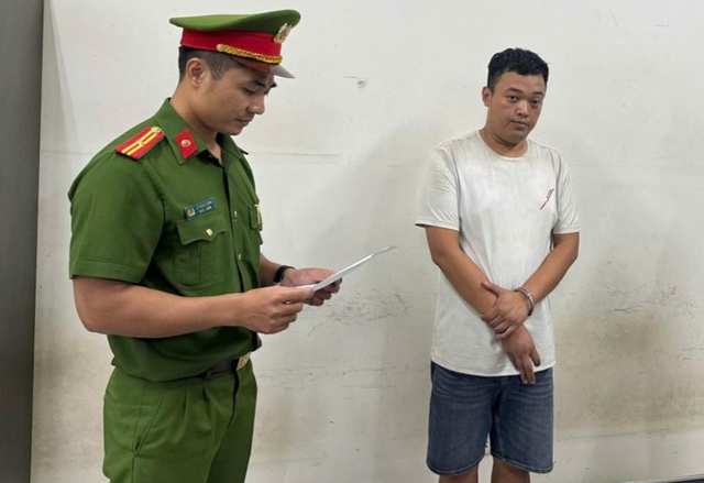 Đối tượng Thái Ngọc Anh tại cơ quan Công an. capture.png