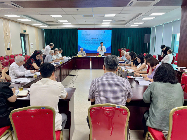 Hội thảo dưới sự chủ trì của Tổng Thư ký VUSTA Nguyễn Quyết Chiến và Phó Viện trưởng Viện Nghiên cứu hợp tác phát triển giáo dục Trần Đình Tuấn. 99786906-bf0b-45c6-9359-ca0a288d37aa.jpg